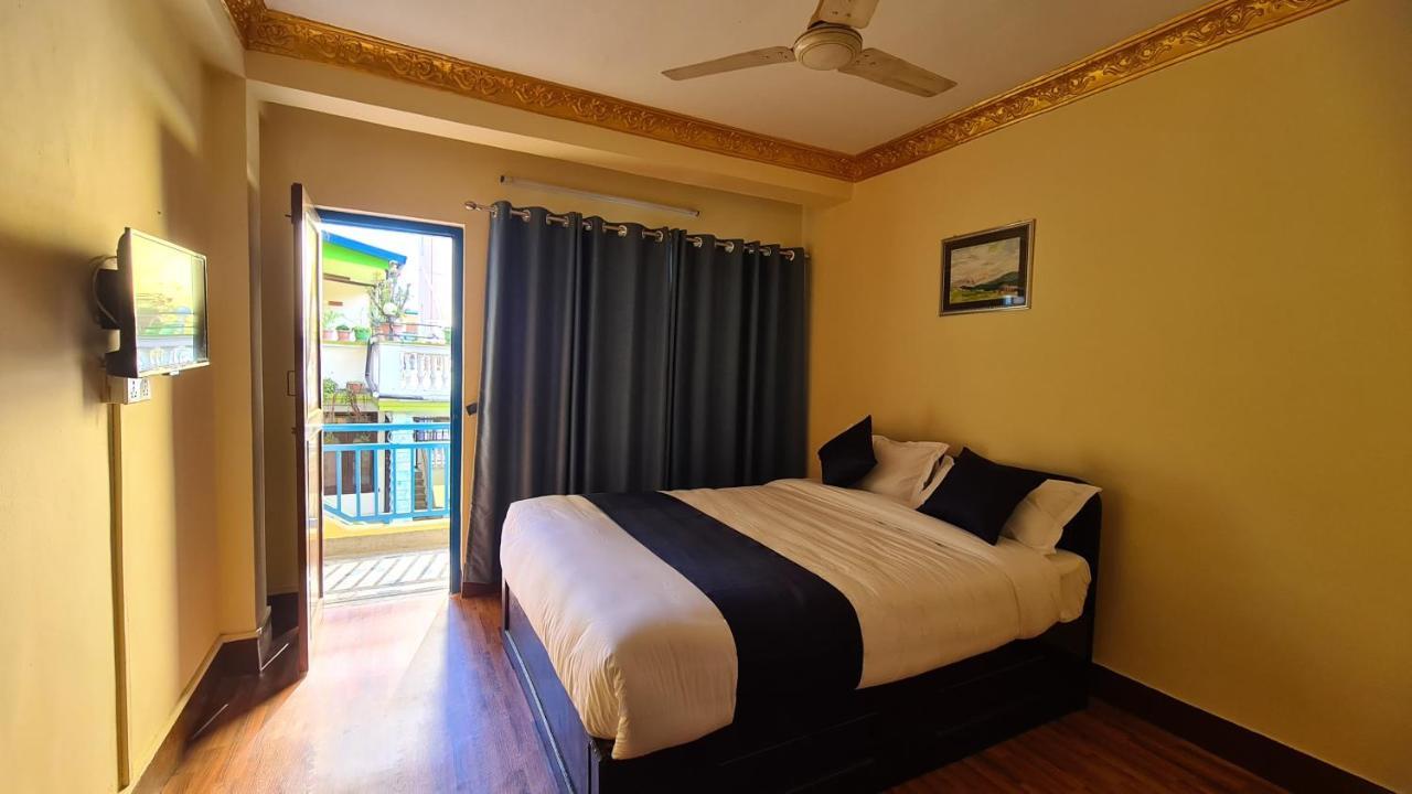 Temple Town Inn Kathmandu Exterior photo